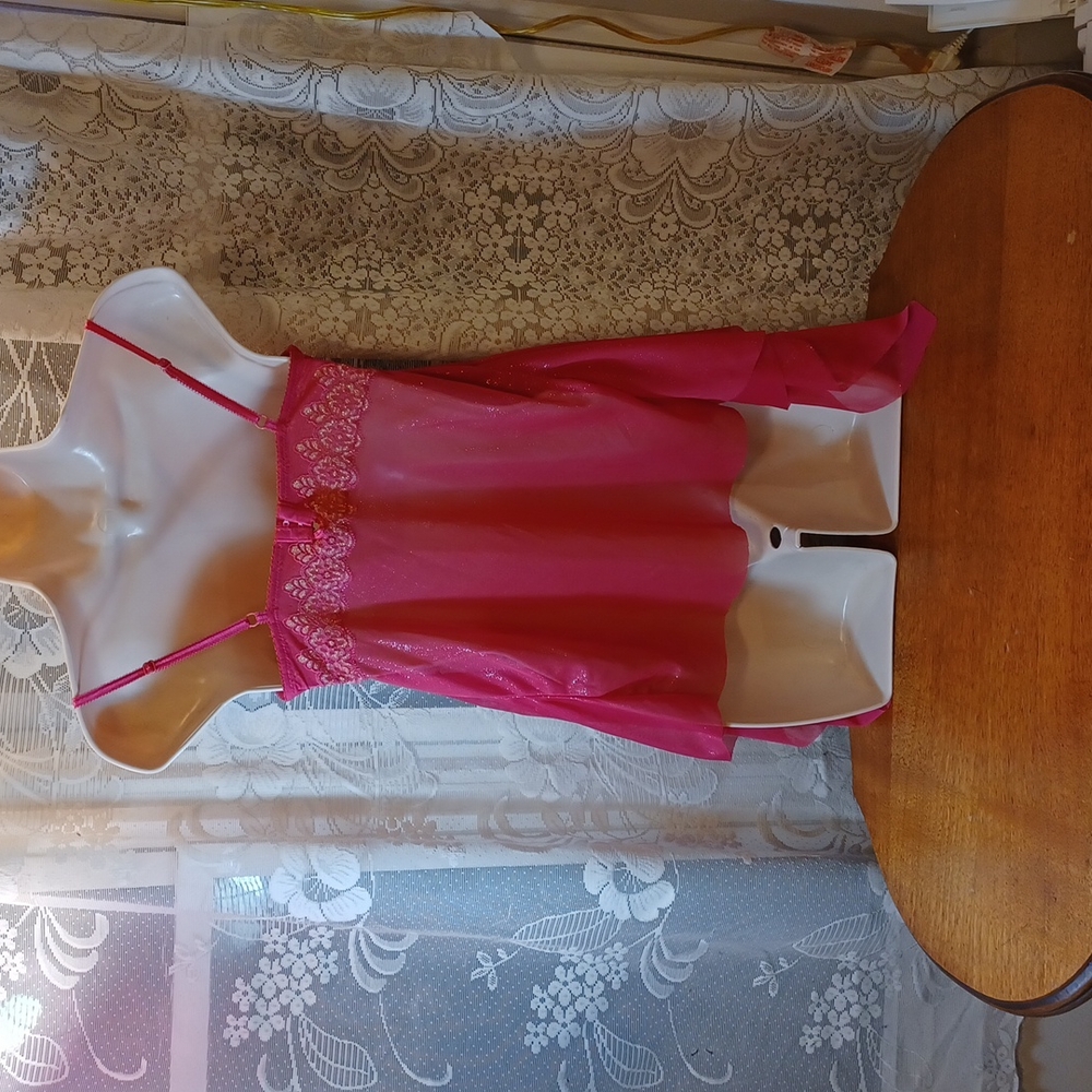 Victoria's Secret nightie - Picture 3 of 4